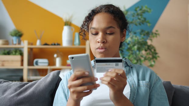 applying for a $200 rapid cash loan on a phone in Canada