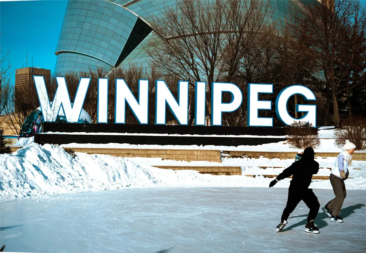 Iconic Winnipeg sign in winter - rapid cash loans Manitoba