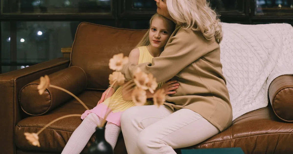 Family supporting each other after a loss - funeral expense loans help cover the gap