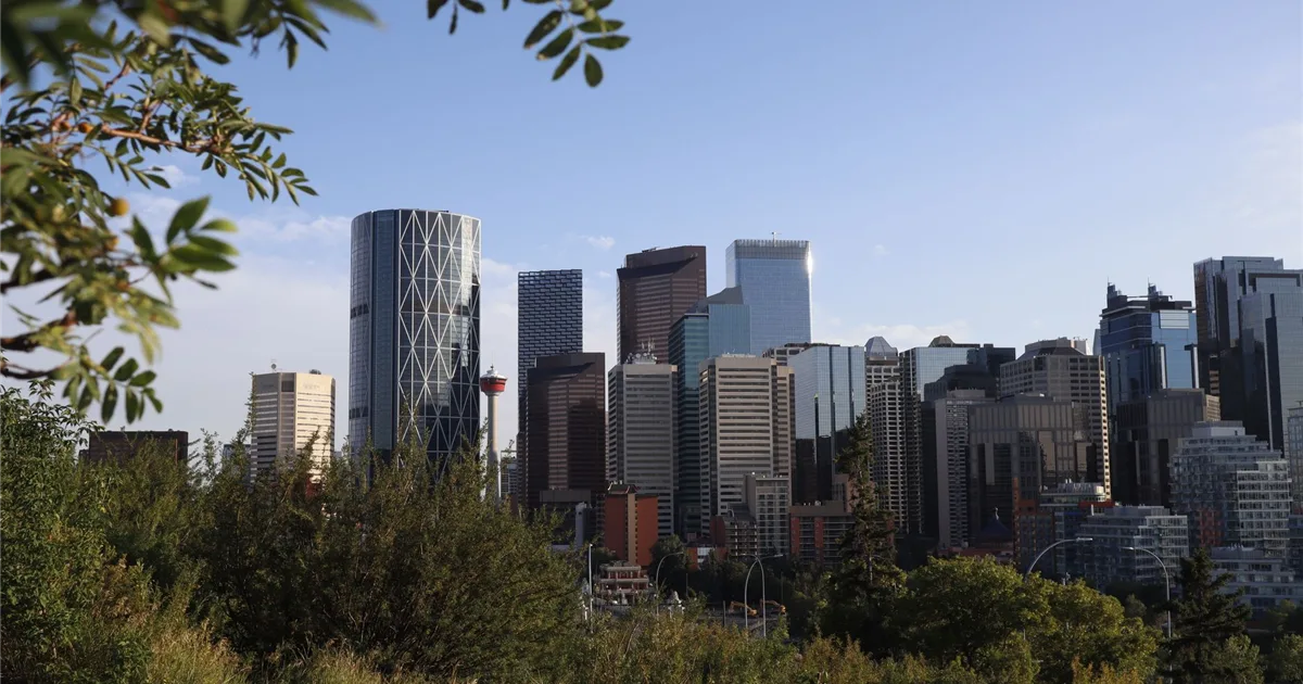 cash advance Calgary skyline with the Calgary Tower and downtown office towers